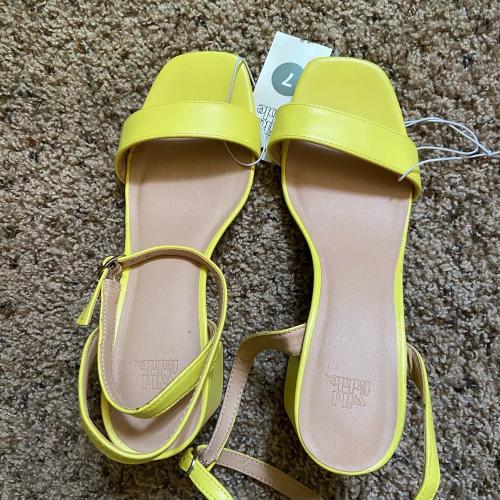 Neon Yellow heels